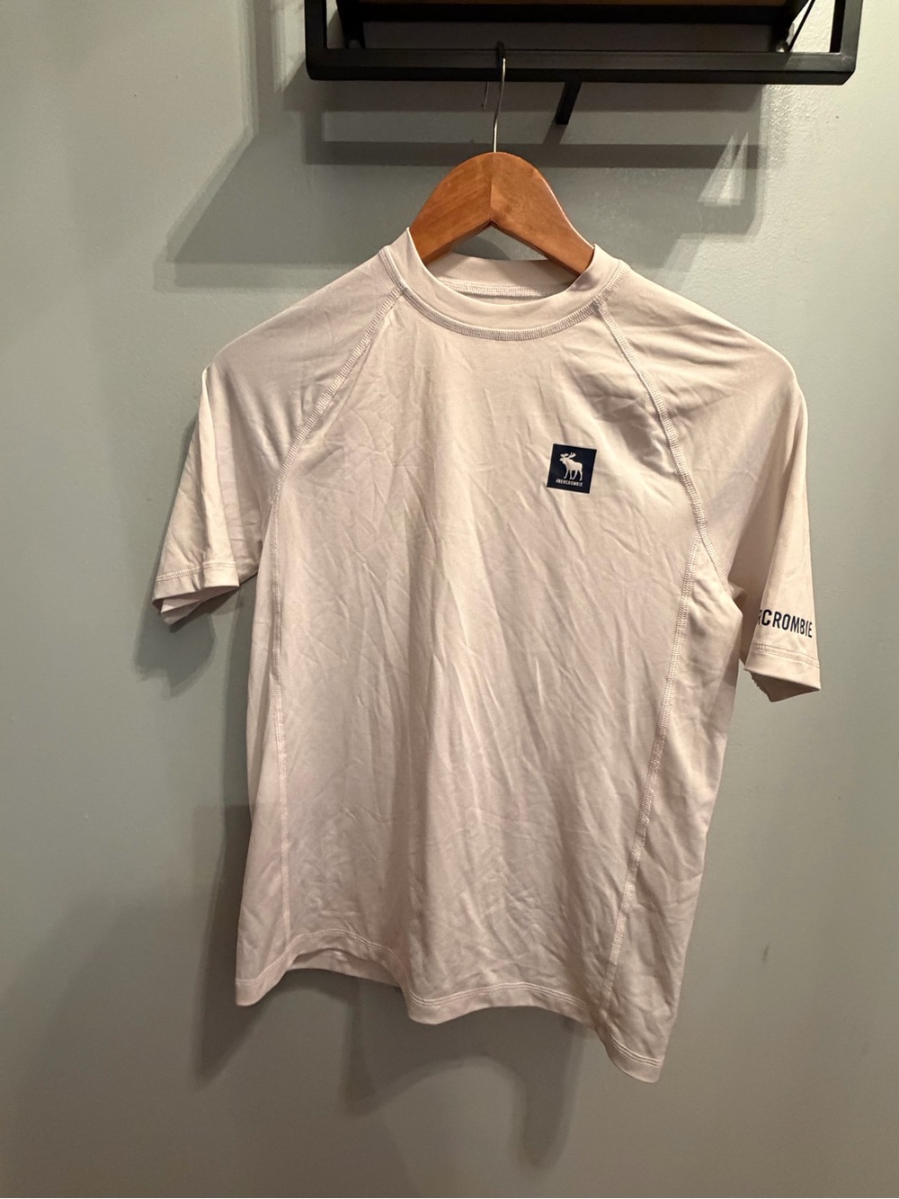 Abercrombie & Fitch boys white Short Sleeve swim rashguard